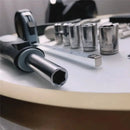 Conjunto de 27 peças de ferramentas manuais para reparo de máquinas, incluindo caixa de lata, relógio de carro, ferramentas digitais, chaves de fenda, alicates e muito mais.