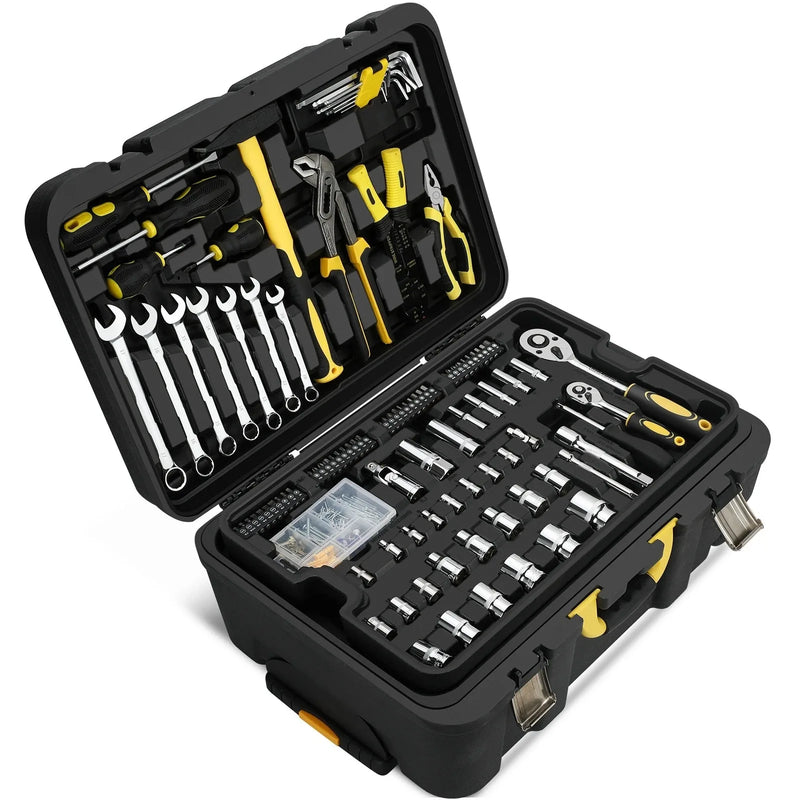 Conjunto de ferramentas combinadas: alicate, martelo, pinça, caixa de ferramentas manual para uso doméstico, kit básico para reparos e manutenção.