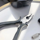 Conjunto de 27 peças de ferramentas manuais para reparo de máquinas, incluindo caixa de lata, relógio de carro, ferramentas digitais, chaves de fenda, alicates e muito mais.